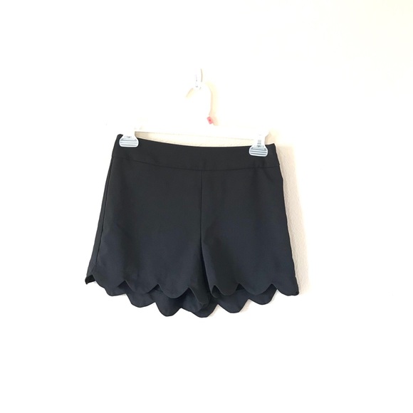 Monteau Pants - Black Scalloped Shorts